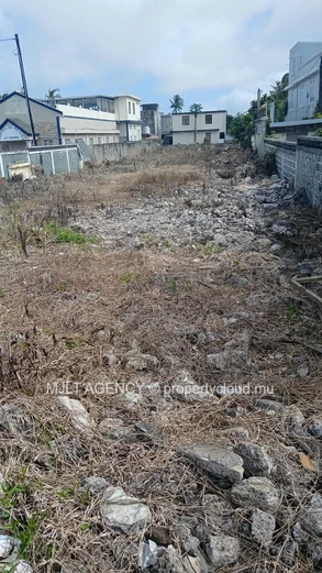 Residential land - 1055 m² St Pierre, Center