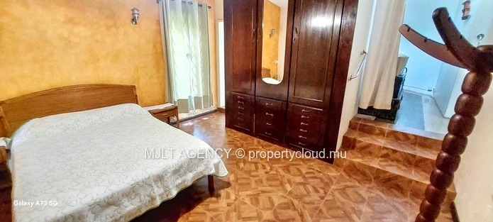 Spacious 4  Bed Room, Home in Beau Bassin - with Lush Garden Oasis