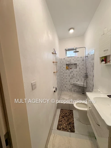 Two-storey house for sale, perfect for two families with independent living spaces