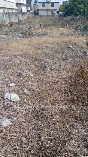 Residential land - 1055 m² St Pierre, Center