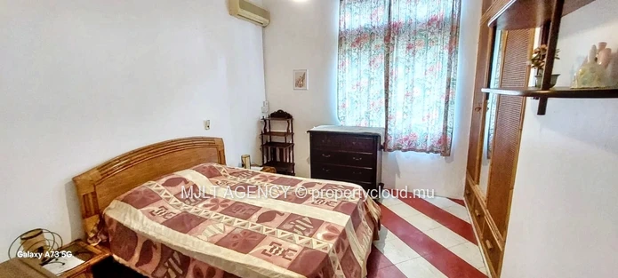 Spacious 4  Bed Room, Home in Beau Bassin - with Lush Garden Oasis